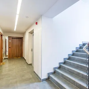 Carmel Rentyear Apartament